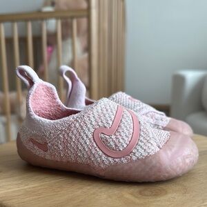 Kids Pink Nike Swoosh 1 Shoes (7C)